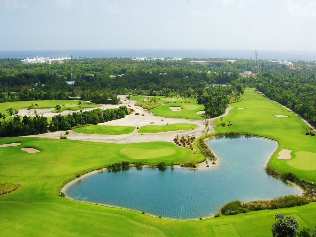 Punta Blanca Golf Club Punta Cana ideal for beginners